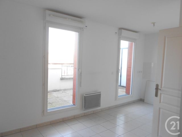 Appartement Studio &agrave; louer - 1 pi&egrave;ce - 29,33 m2 - Chatenay Malabry - 92 - ILE-DE-FRANCE