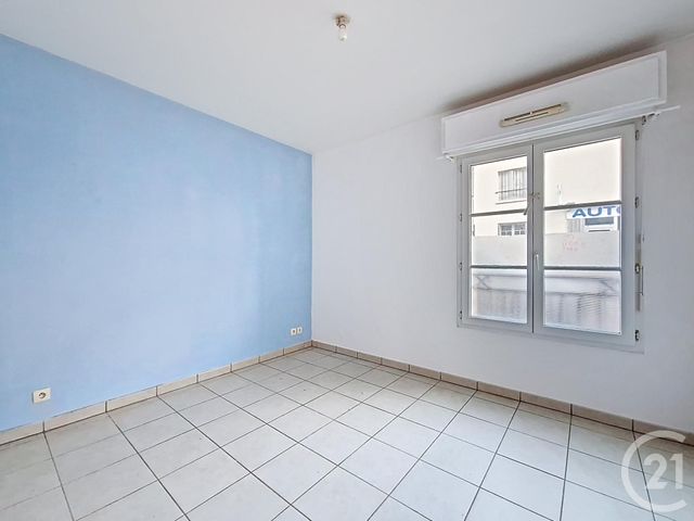 Appartement F3 &agrave; louer - 3 pi&egrave;ces - 53,19 m2 - Le Plessis Robinson - 92 - ILE-DE-FRANCE