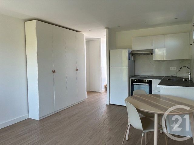 Appartement T1 &agrave; louer - 1 pi&egrave;ce - 26,80 m2 - Sceaux - 92 - ILE-DE-FRANCE