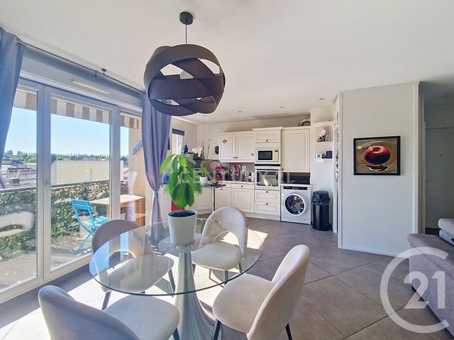 Appartement T4 &agrave; louer - 4 pi&egrave;ces - 72,53 m2 - Villeneuve Le Roi - 94 - ILE-DE-FRANCE