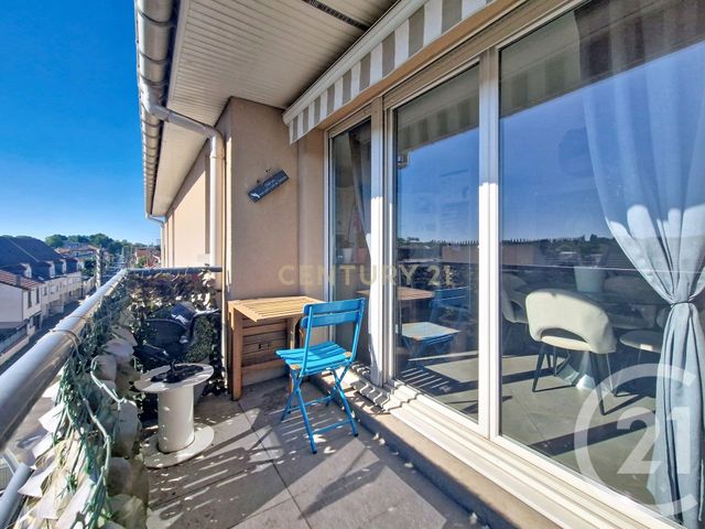 Appartement T4 &agrave; louer - 4 pi&egrave;ces - 72,53 m2 - Villeneuve Le Roi - 94 - ILE-DE-FRANCE