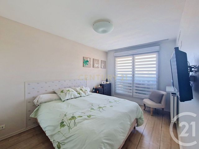 Appartement T4 &agrave; louer - 4 pi&egrave;ces - 72,53 m2 - Villeneuve Le Roi - 94 - ILE-DE-FRANCE