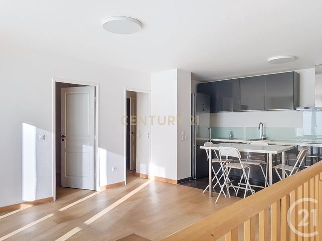 Appartement Duplex &agrave; louer - 3 pi&egrave;ces - 66,52 m2 - Bourg La Reine - 92 - ILE-DE-FRANCE