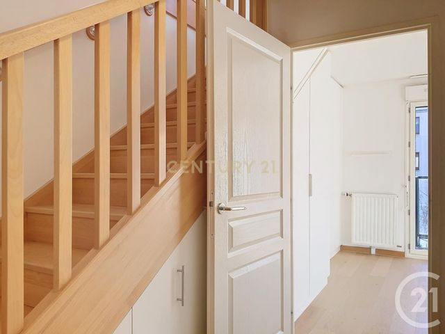 Appartement Duplex &agrave; louer - 3 pi&egrave;ces - 66,52 m2 - Bourg La Reine - 92 - ILE-DE-FRANCE
