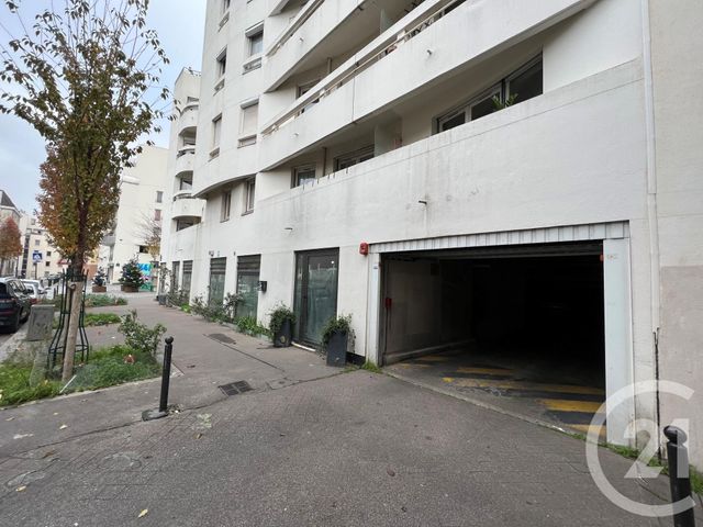Parking à louer - 12 m2 - Paris - 75020 - ILE-DE-FRANCE