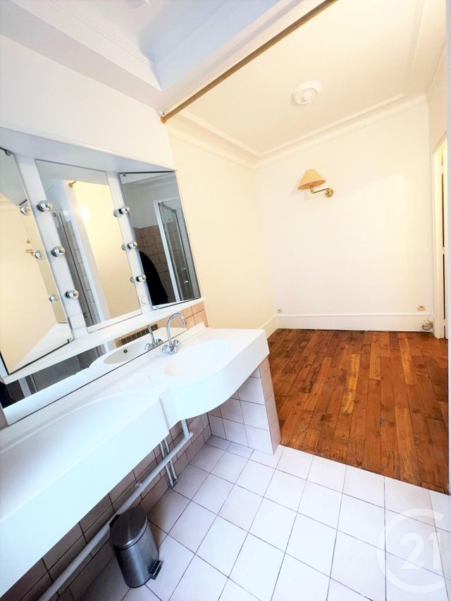 Appartement &agrave; louer - 2 pi&egrave;ces - 34,34 m2 - Paris - 75020 - ILE-DE-FRANCE