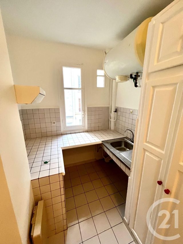 Appartement &agrave; louer - 2 pi&egrave;ces - 34,34 m2 - Paris - 75020 - ILE-DE-FRANCE