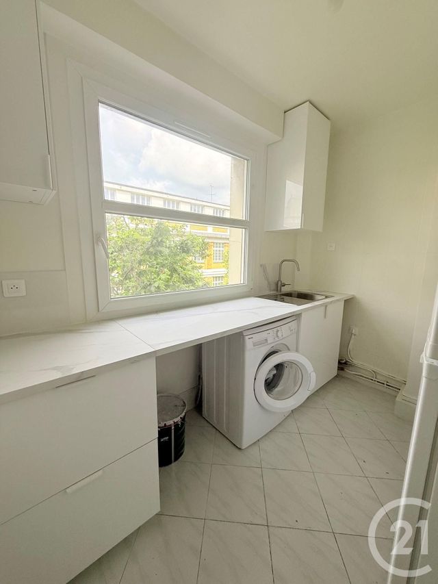 Appartement F2 &agrave; louer - 2 pi&egrave;ces - 49,89 m2 - Paris - 75019 - ILE-DE-FRANCE