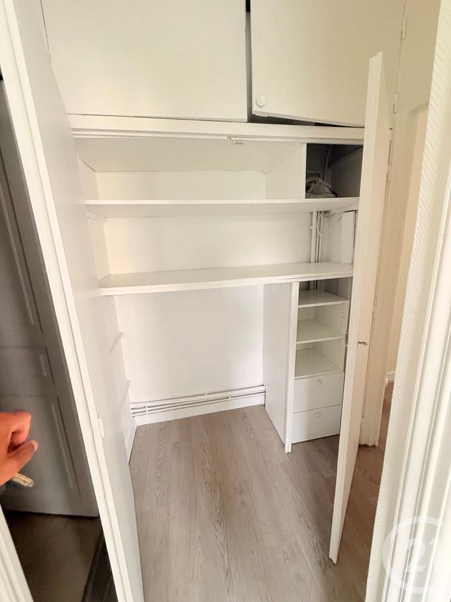 Appartement F2 &agrave; louer - 2 pi&egrave;ces - 49,89 m2 - Paris - 75019 - ILE-DE-FRANCE
