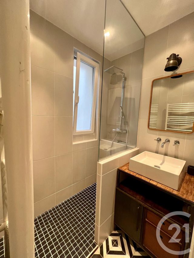 Appartement &agrave; louer - 2 pi&egrave;ces - 38,10 m2 - Paris - 75020 - ILE-DE-FRANCE