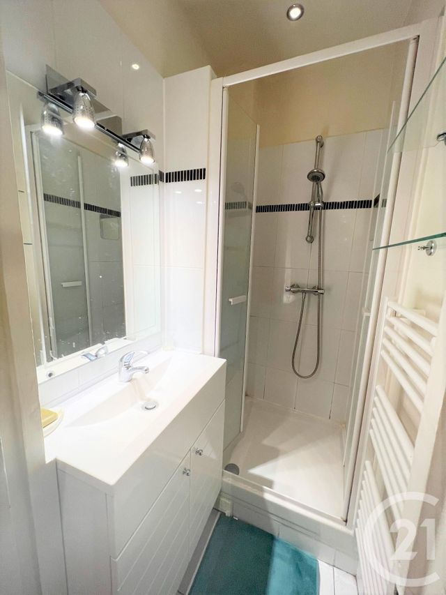 Appartement F2 &agrave; louer - 2 pi&egrave;ces - 34,13 m2 - Paris - 75020 - ILE-DE-FRANCE