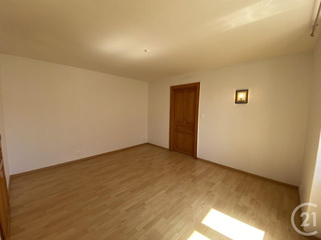 Appartement F4 &agrave; louer - 4 pi&egrave;ces - 79,75 m2 - Damprichard - 25 - FRANCHE-COMTE