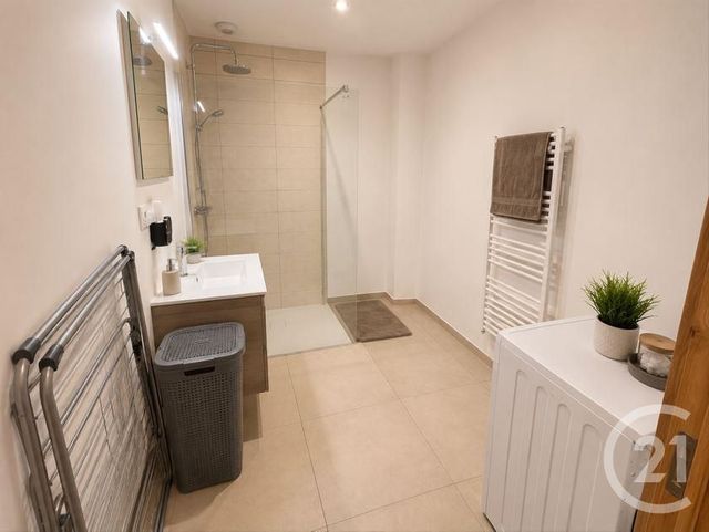 Appartement F3 &agrave; louer - 3 pi&egrave;ces - 80,14 m2 - Damprichard - 25 - FRANCHE-COMTE
