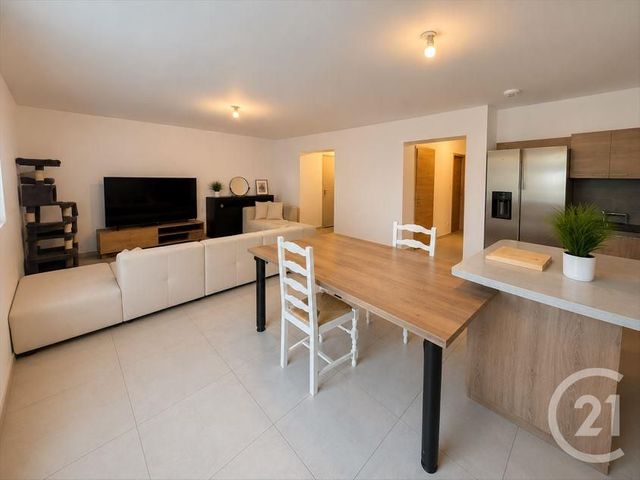 Appartement F3 &agrave; louer - 3 pi&egrave;ces - 80,14 m2 - Damprichard - 25 - FRANCHE-COMTE