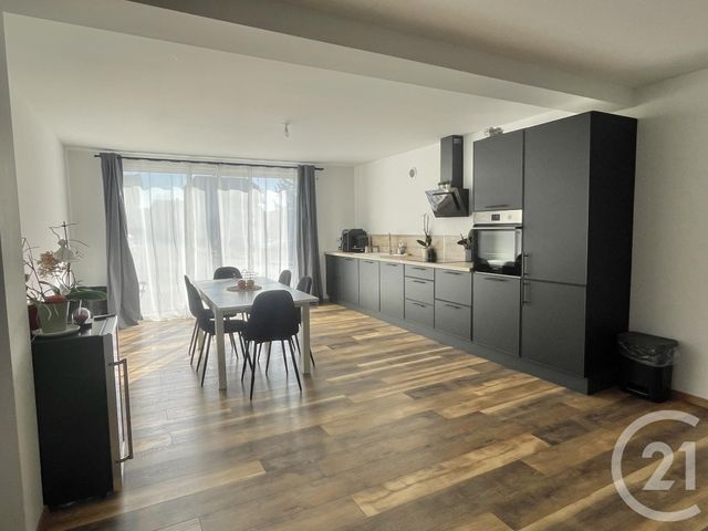 Appartement F4 &agrave; louer - 4 pi&egrave;ces - 117,30 m2 - Charquemont - 25 - FRANCHE-COMTE