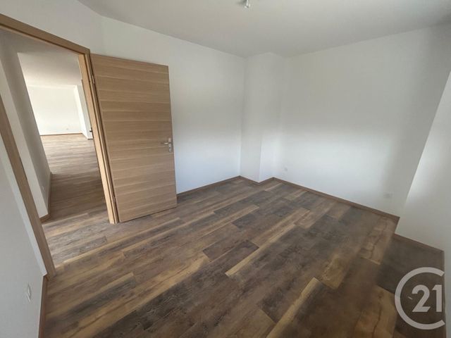 Appartement F4 &agrave; louer - 4 pi&egrave;ces - 93,40 m2 - Charquemont - 25 - FRANCHE-COMTE