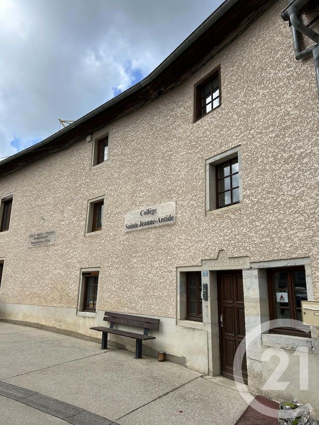 Appartement F2 &agrave; louer - 2 pi&egrave;ces - 45 m2 - Sancey - 25 - FRANCHE-COMTE