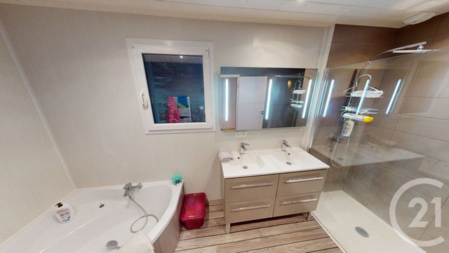 Maison à vendre - 5 pièces - 123 m2 - St Hippolyte - 25 - FRANCHE-COMTE