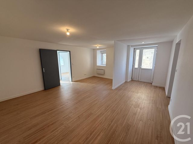 Appartement F4 &agrave; louer - 4 pi&egrave;ces - 76,25 m2 - Les Fontenelles - 25 - FRANCHE-COMTE