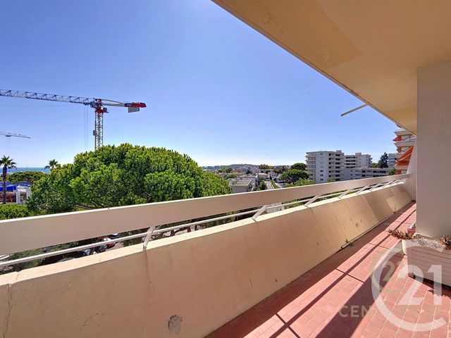 Appartement F4 &agrave; vendre - 4 pi&egrave;ces - 84,85 m2 - Antibes - 06 - PROVENCE-ALPES-COTE-D-AZUR