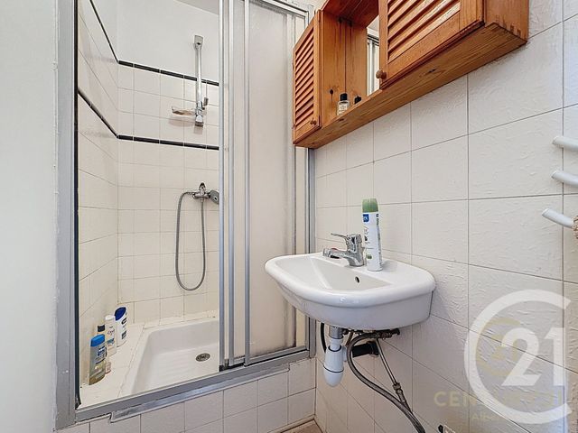 Appartement F4 &agrave; vendre - 4 pi&egrave;ces - 84,85 m2 - Antibes - 06 - PROVENCE-ALPES-COTE-D-AZUR