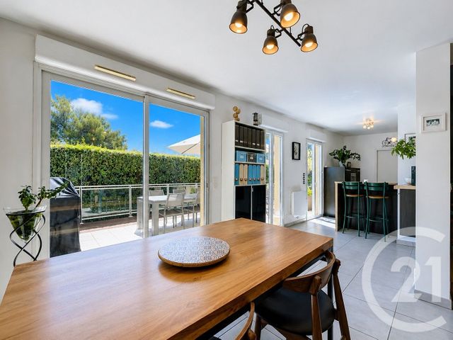 Maison &agrave; vendre - 5 pi&egrave;ces - 97,51 m2 - Antibes - 06 - PROVENCE-ALPES-COTE-D-AZUR