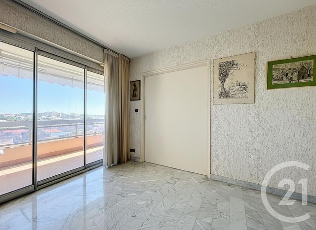 Appartement T3 &agrave; vendre - 3 pi&egrave;ces - 56,61 m2 - Antibes - 06 - PROVENCE-ALPES-COTE-D-AZUR