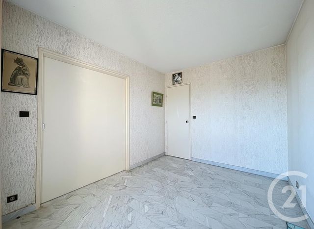 Appartement T3 &agrave; vendre - 3 pi&egrave;ces - 56,61 m2 - Antibes - 06 - PROVENCE-ALPES-COTE-D-AZUR