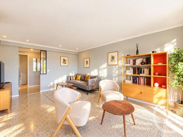Appartement F4 &agrave; vendre - 4 pi&egrave;ces - 80,47 m2 - Juan Les Pins - 06 - PROVENCE-ALPES-COTE-D-AZUR