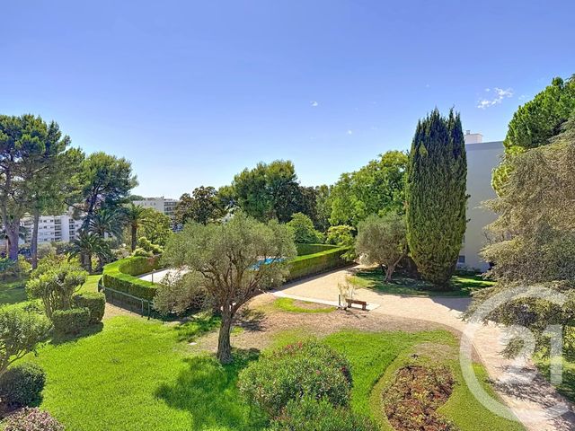 Appartement F5 &agrave; vendre - 5 pi&egrave;ces - 91,56 m2 - Antibes - 06 - PROVENCE-ALPES-COTE-D-AZUR