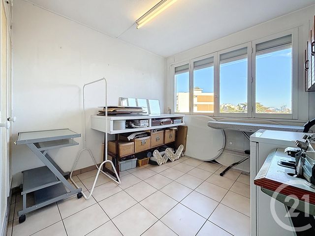 Appartement F5 &agrave; vendre - 5 pi&egrave;ces - 91,56 m2 - Antibes - 06 - PROVENCE-ALPES-COTE-D-AZUR