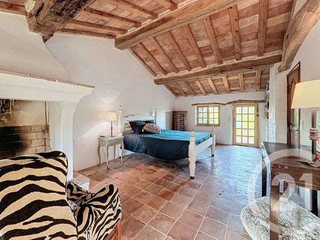 Maison à vendre - 8 pièces - 210 m2 - Grasse - 06 - PROVENCE-ALPES-COTE-D-AZUR