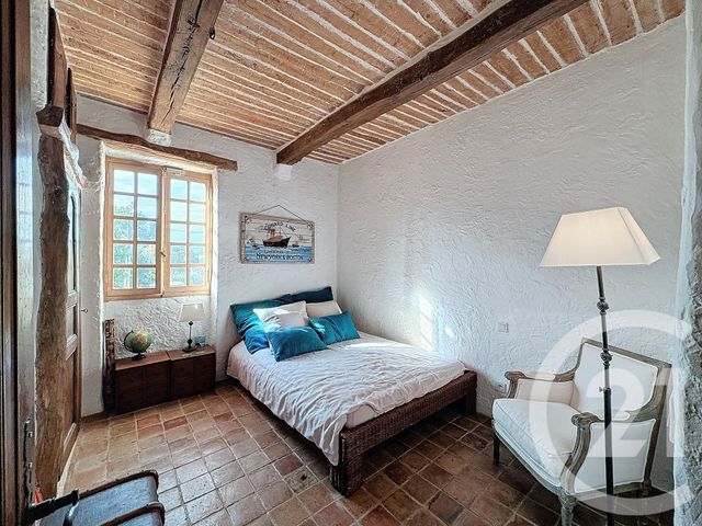 Maison à vendre - 8 pièces - 210 m2 - Grasse - 06 - PROVENCE-ALPES-COTE-D-AZUR