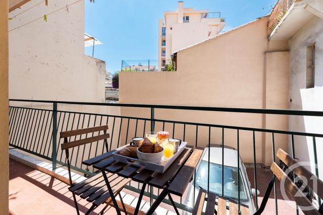 Appartement F4 &agrave; vendre - 4 pi&egrave;ces - 66,86 m2 - Antibes - 06 - PROVENCE-ALPES-COTE-D-AZUR