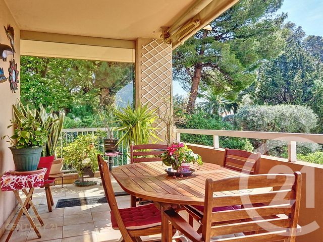 Appartement F3 à vendre - 3 pièces - 100,76 m2 - Antibes - 06 - PROVENCE-ALPES-COTE-D-AZUR