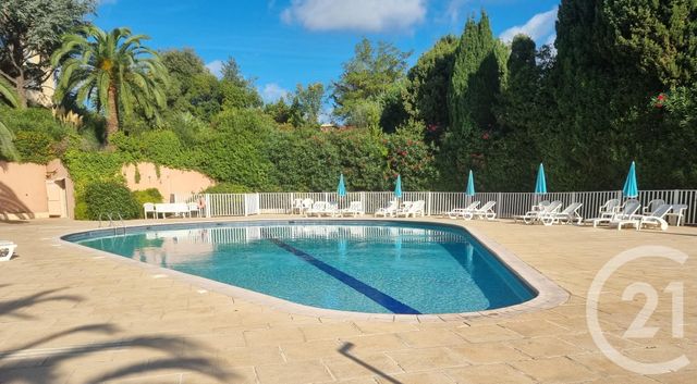 Appartement F3 à vendre - 3 pièces - 100,76 m2 - Antibes - 06 - PROVENCE-ALPES-COTE-D-AZUR