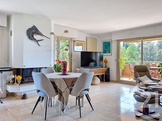 Appartement F3 à vendre - 3 pièces - 100,76 m2 - Antibes - 06 - PROVENCE-ALPES-COTE-D-AZUR
