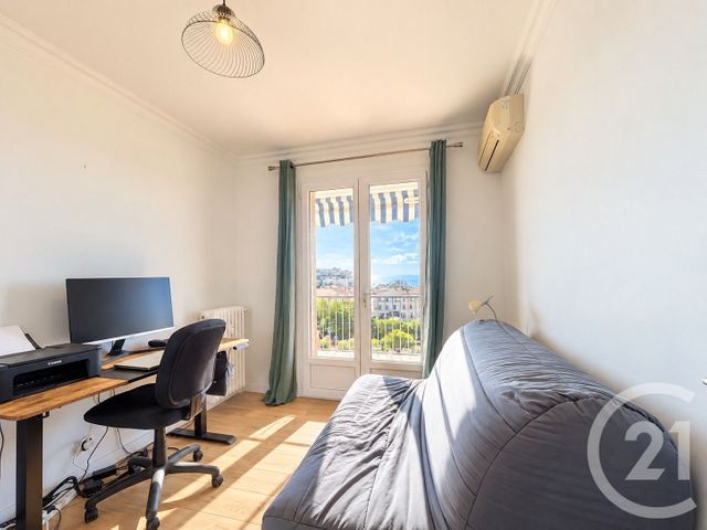 Appartement F3 &agrave; vendre - 3 pi&egrave;ces - 63,78 m2 - Antibes - 06 - PROVENCE-ALPES-COTE-D-AZUR
