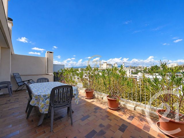 Appartement F3 &agrave; vendre - 3 pi&egrave;ces - 63,78 m2 - Antibes - 06 - PROVENCE-ALPES-COTE-D-AZUR
