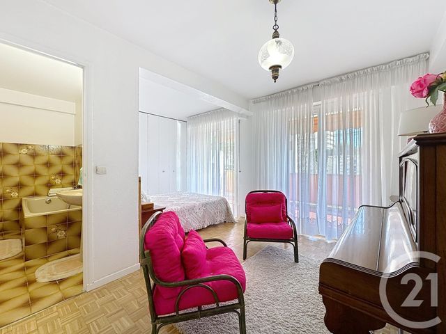 Appartement F5 à vendre - 5 pièces - 115,93 m2 - Antibes - 06 - PROVENCE-ALPES-COTE-D-AZUR