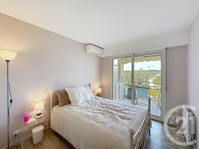 Appartement F2 &agrave; louer - 2 pi&egrave;ces - 49,53 m2 - Antibes - 06 - PROVENCE-ALPES-COTE-D-AZUR