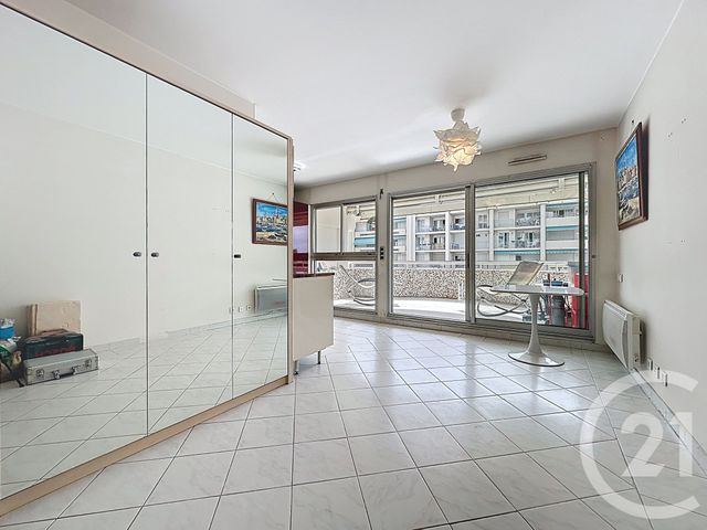 Appartement F1 à vendre - 1 pièce - 27,01 m2 - Juan Les Pins - 06 - PROVENCE-ALPES-COTE-D-AZUR