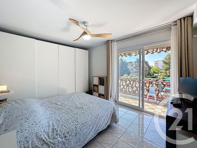 Appartement F4 &agrave; vendre - 4 pi&egrave;ces - 97 m2 - Antibes - 06 - PROVENCE-ALPES-COTE-D-AZUR