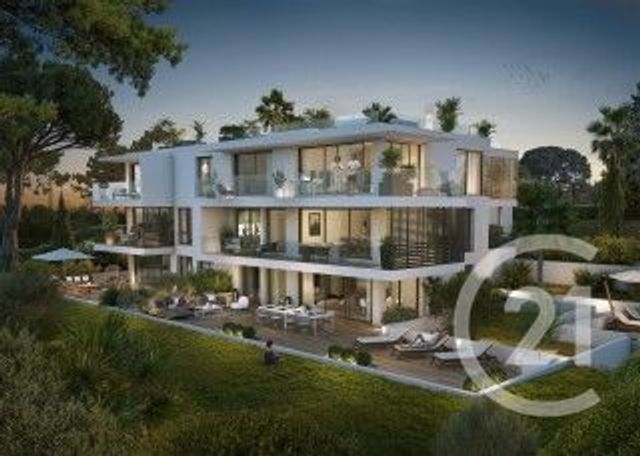 Appartement F3 à vendre - 3 pièces - 70 m2 - Antibes - 06 - PROVENCE-ALPES-COTE-D-AZUR