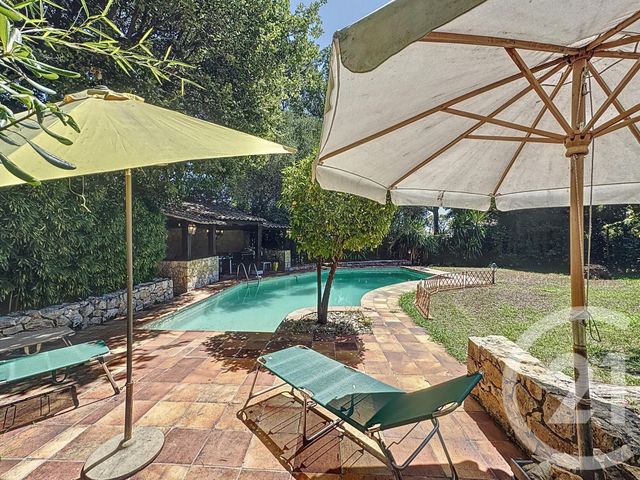 Maison à vendre - 7 pièces - 124,70 m2 - Antibes - 06 - PROVENCE-ALPES-COTE-D-AZUR