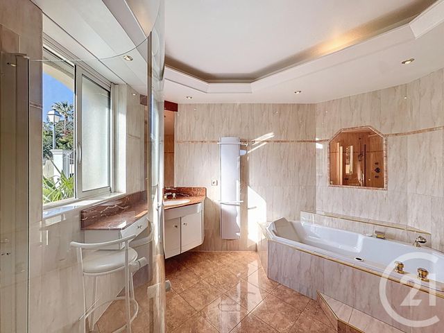 Maison &agrave; vendre - 6 pi&egrave;ces - 122,39 m2 - Antibes - 06 - PROVENCE-ALPES-COTE-D-AZUR