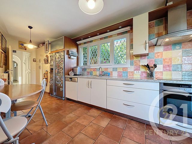 Maison à vendre - 7 pièces - 216,85 m2 - Antibes - 06 - PROVENCE-ALPES-COTE-D-AZUR