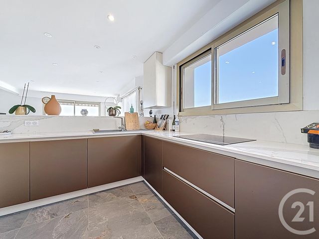 Appartement F3 à vendre - 3 pièces - 77,72 m2 - Antibes - 06 - PROVENCE-ALPES-COTE-D-AZUR