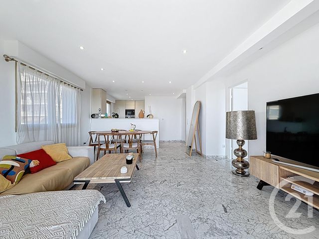 Appartement F3 à vendre - 3 pièces - 77,72 m2 - Antibes - 06 - PROVENCE-ALPES-COTE-D-AZUR