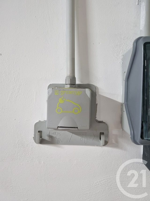 Parking &agrave; vendre - 50 m2 - Antibes - 06 - PROVENCE-ALPES-COTE-D-AZUR